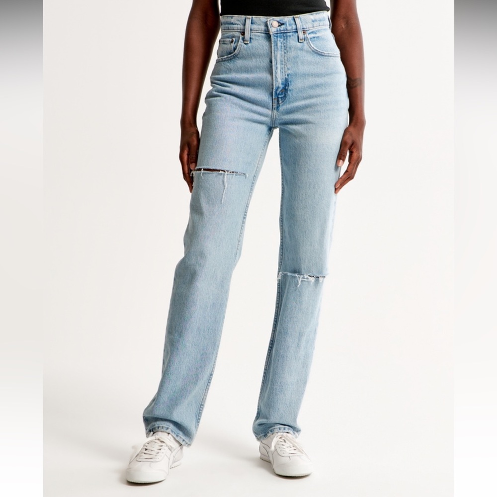 Abercrombie & Fitch Ultra 90s Straight Jean Size 33R